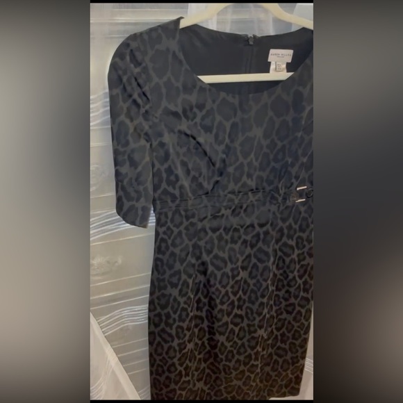 Worn once paid $395 purchase from her store at short Hills, Mall, New Jersey - Picture 4 of 6